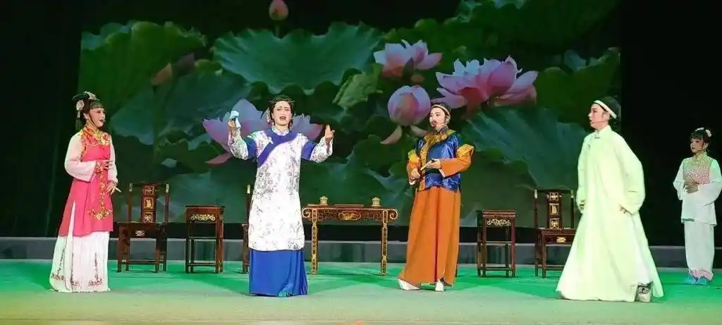 全民唱响"上饶市首届弋阳腔戏曲汇大型剧目展演之——越剧《一缕麻》