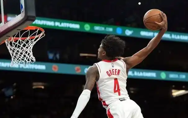 西部局势变幻莫测火箭大胜爵士太阳轻取马刺季后赛形势分析