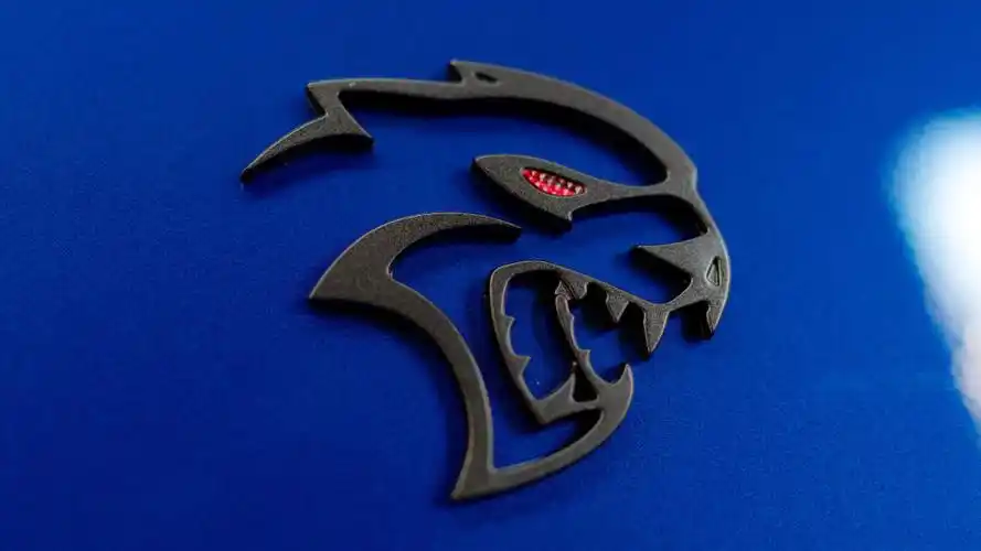 2019款道奇挑战者srt地狱猫红眼据传下一代要变电动车