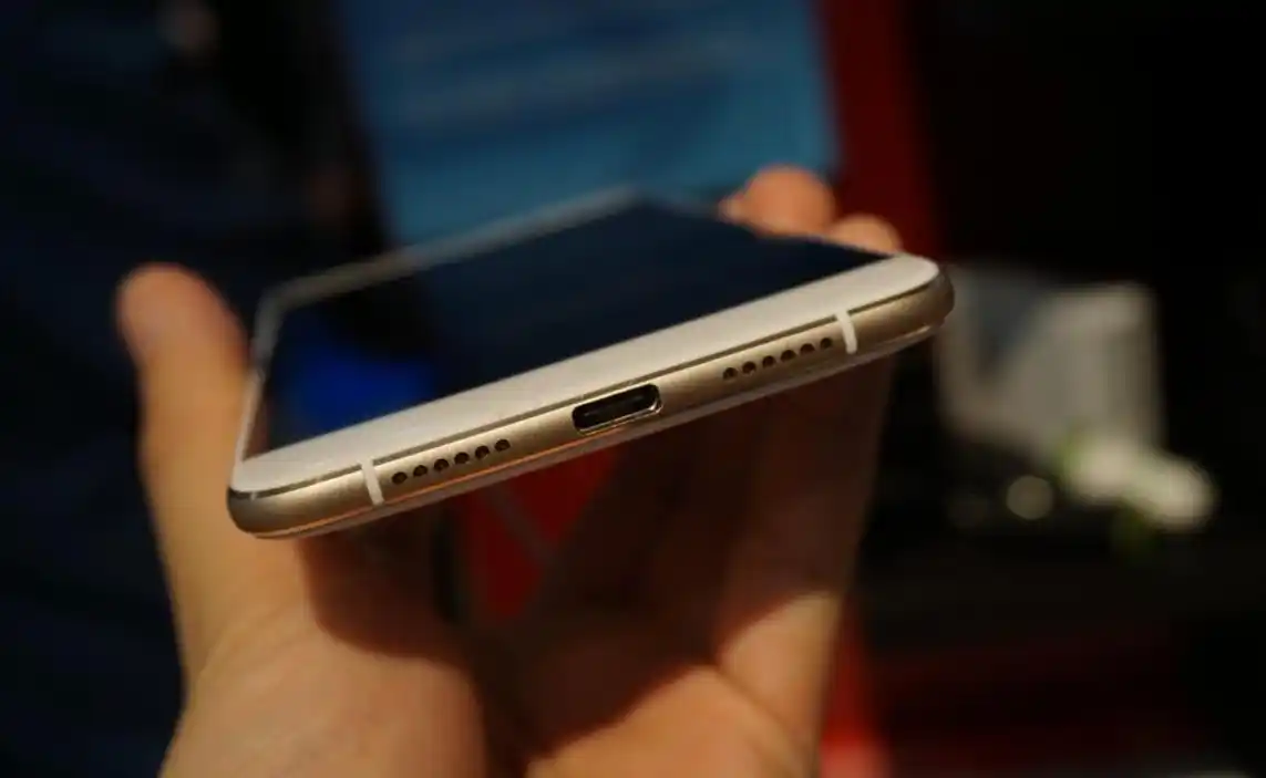 type-c接口的手机数量迅增,原因耐人寻味,有着什么用处?