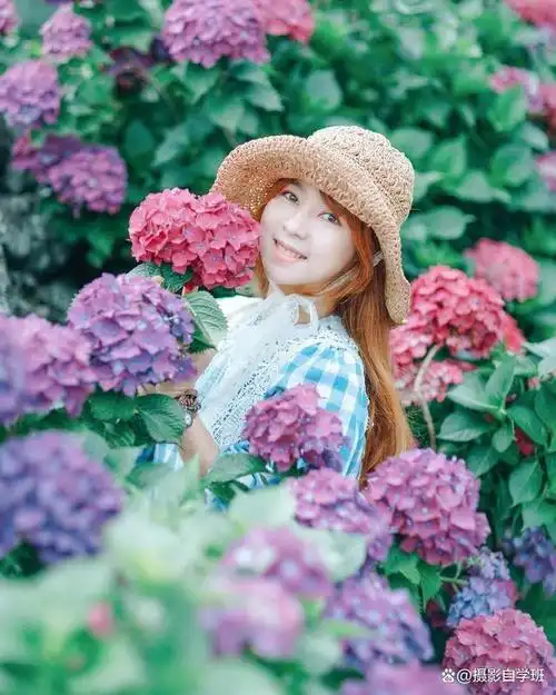 中年姐姐生活照,就这么拍吧,摄影姿势自然优美又大方