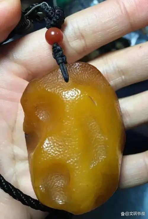 蜜蜡原石也有纹理?看懂这6种原皮纹路,购买原石不再受骗!