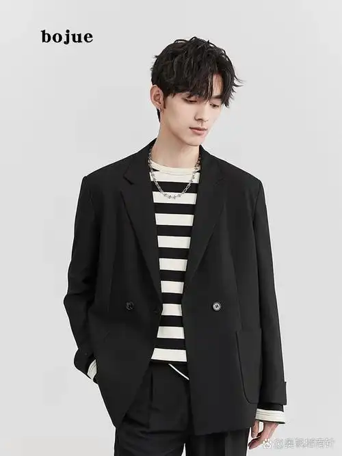 男生纯色休闲西装穿搭7715文艺优雅气质拿捏