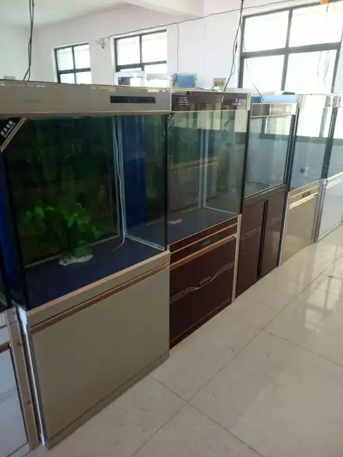 批发订做各种水族箱,水族器材,鱼粮鱼药,海水缸,海鲜缸15905328066