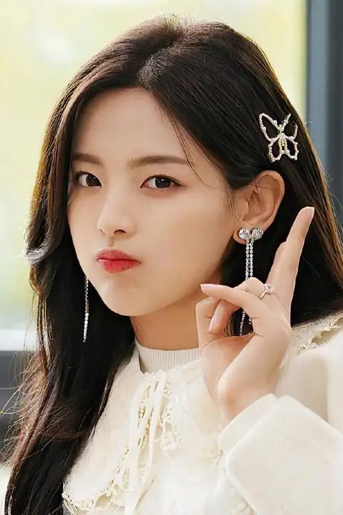 真是个热门话题啊,近年来在综艺圈和音乐圈里都是备受关注的焦点人物