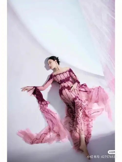 粉色人鱼公主裙好美
