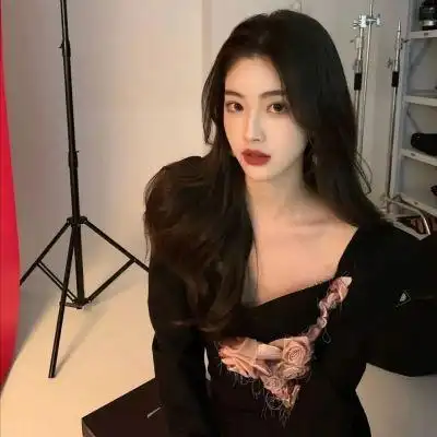 最新高级纯欲撩人时尚可爱女生头像