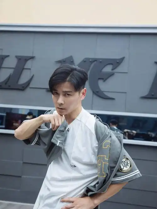 来说说我其中一个很喜欢的张晋哥