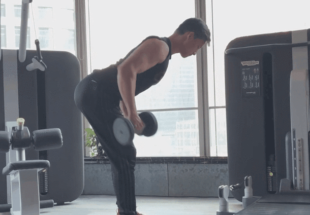 李小龙倒三角背部怎么练做好这组背阔肌强化训练背宽到飞起