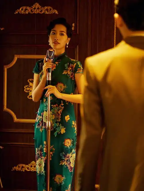 分享我的复古旗袍婚纱照风情万种