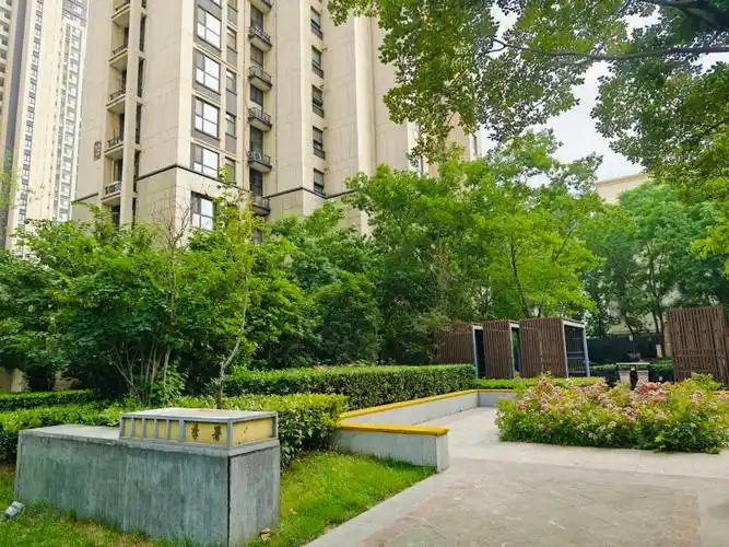 九洲城锦园3室2厅1卫91㎡南北87万