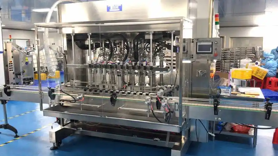 全自动灌装机进驻化妆品公司工作_自动化_设备_活塞