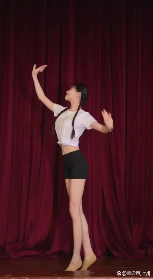 "我来这个世界,不是为了繁衍后代.而是来看花怎么开,水怎么流