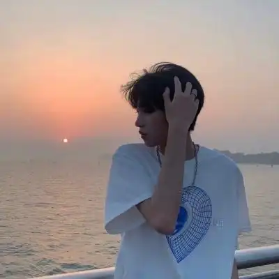 侧脸头像男生高冷霸气