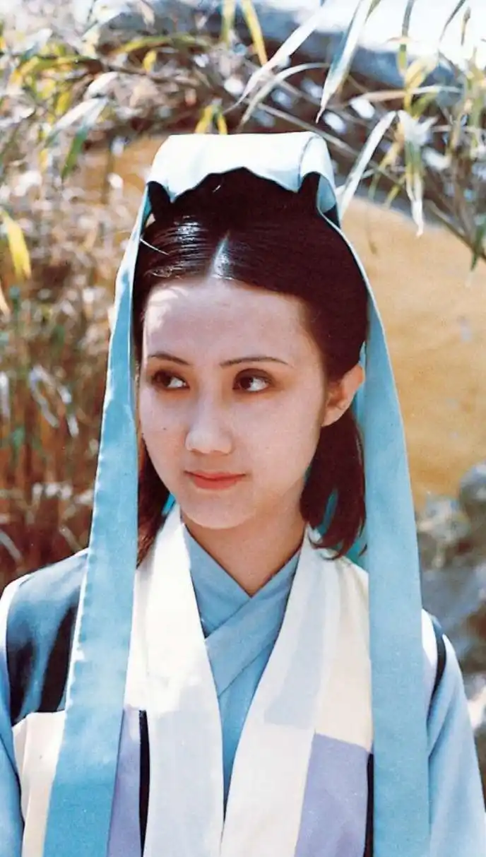 邢岫烟贫寒时遇到贵人是人生最大的幸运