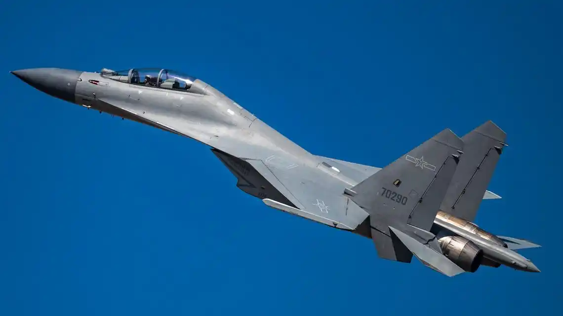 歼16战斗机资料图4