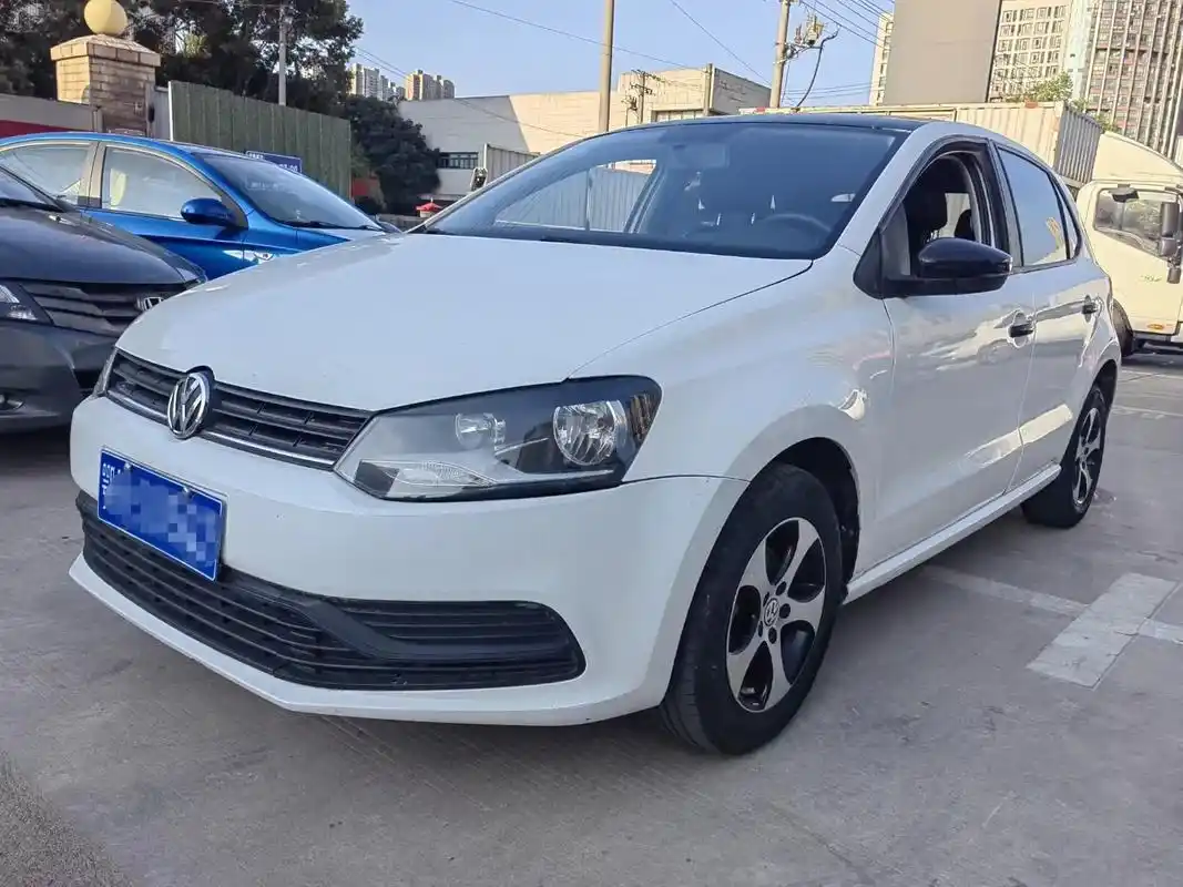 2017年大众polo自动挡1.4白色,行驶8万公 - 抖音