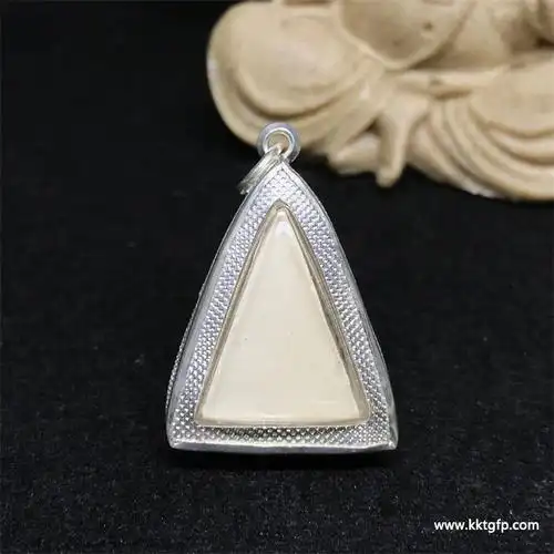 南帕亚佛牌的作用和功效