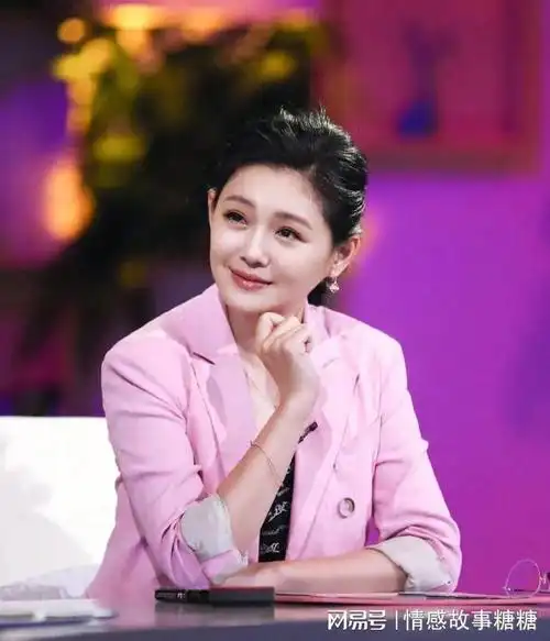 台网友大骂大s是"蛇蝎女",身材臃肿疑似哺乳期|大s|小s|怀孕|汪小菲