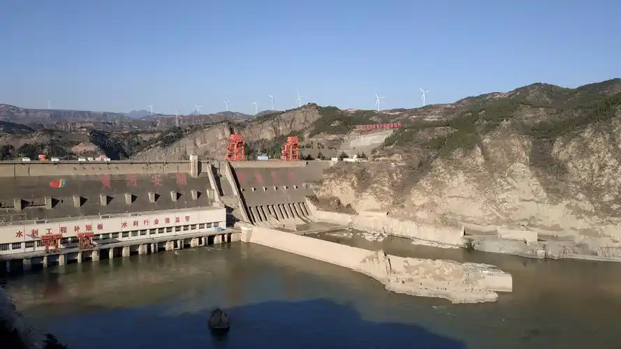 望三门三门开黄河之水天上来三门峡黄河大坝