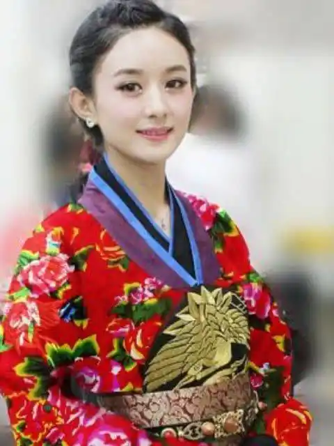 同样是穿"和服",赵丽颖沈月甜美可爱,杨幂让人心动|沈月|和服|杨幂