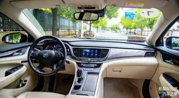 豪华出色别克君越