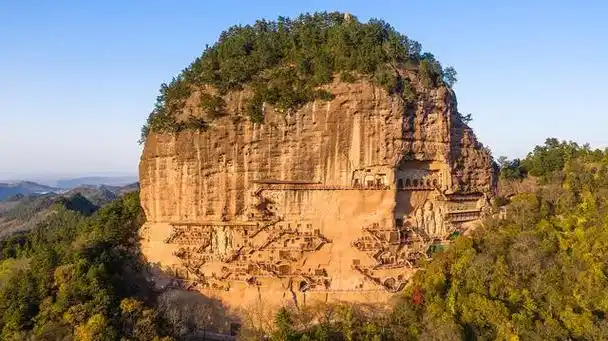 雕塑艺术宝库——麦积山石窟