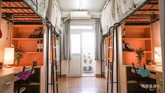 报错哭4年揭秘全国300所大学宿舍真相这些大学空调wifi热水全都没有