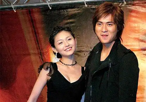 女人要像大s和帅哥谈恋爱和老实富二代结婚