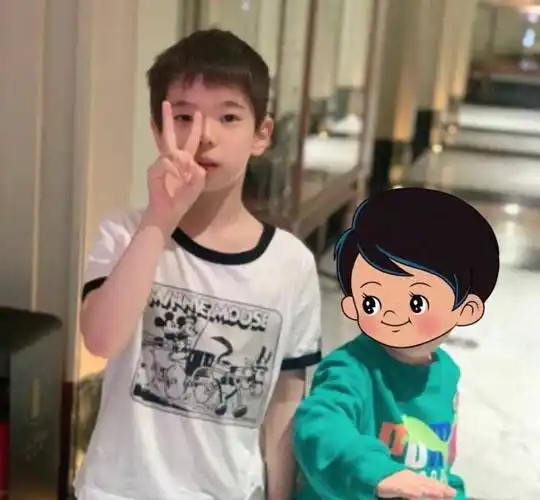 六,郑钧的儿子jagger(郑熙岳)郑钧年轻时,就是摇滚界的人气帅哥,一头