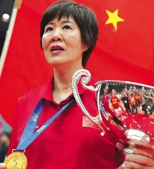 惊爆郎平3000万年薪执教意大利体育蔡斌与体育如何应对新挑战