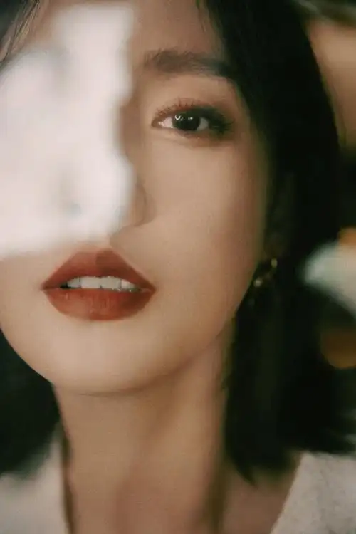 王智法式复古红唇妆