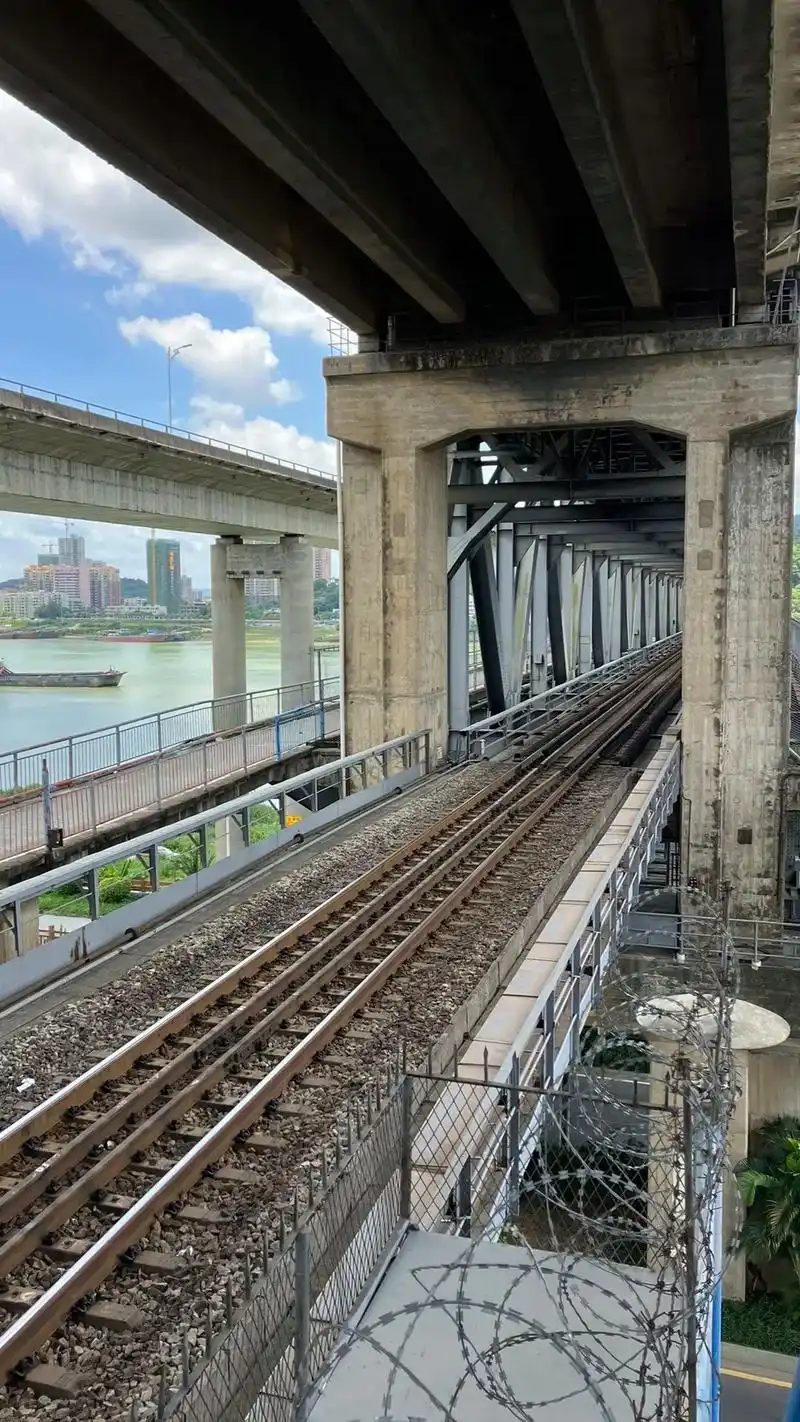 肇庆西江大桥.广东首座公铁两用大桥,1978年开工建设198 - 抖音