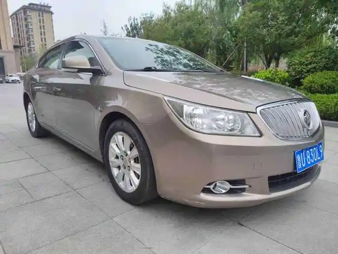 别克 君越  2011款 2.4l sidi豪雅版图片