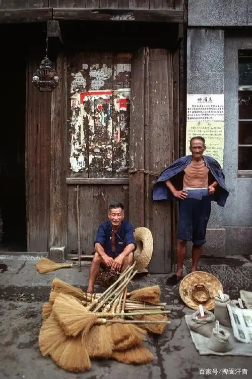 老照片:1982年的安徽歙县,中国的徽墨之都和歙砚之乡