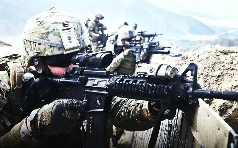 超真实现代战争体验!坦克疾驰,黑鹰呼啸!