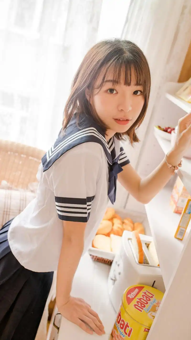 水手服美女清新写真图片手机壁纸