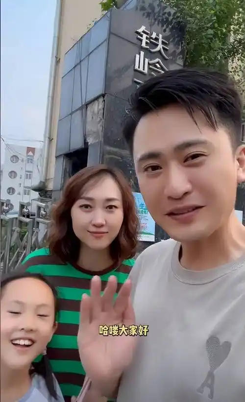 杨帆:重返校园忆往昔,毕业23年后和老婆再回铁岭第四高中致青春_怀旧