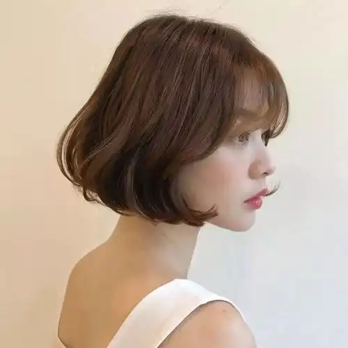 经典百搭的齐耳短发发型,造型更多变,修饰脸型好打理