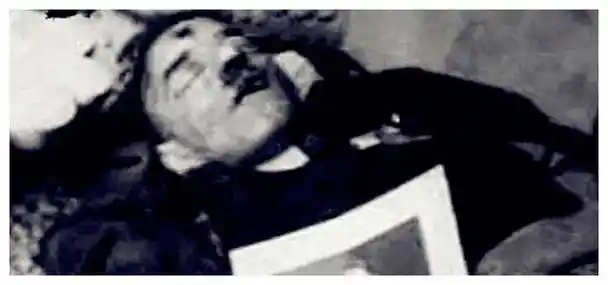 观看演出的越战美军,抽烟的国军女兵,希特勒的情妇,几张老照片