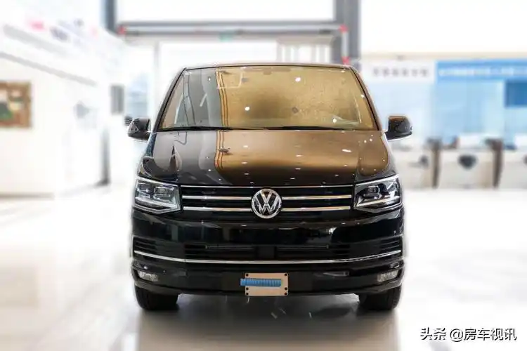 进口的大众t6商务车,不仅有全时四驱更有超豪华内饰?