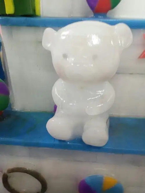 小熊冰雕