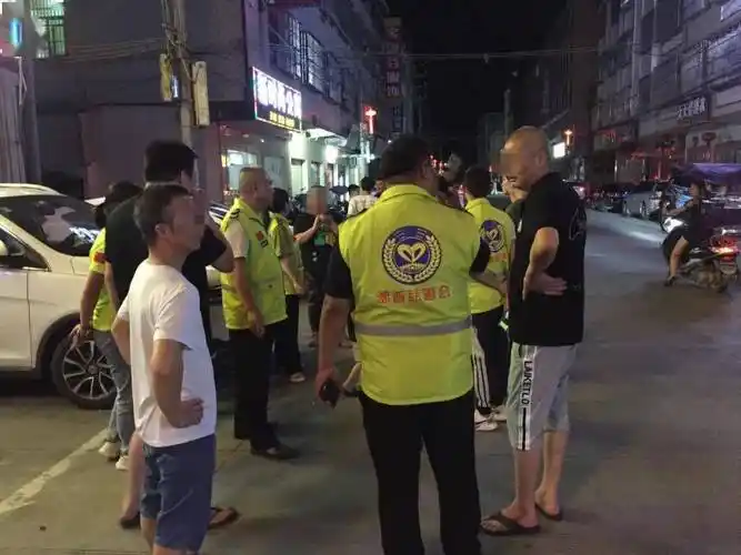 凌晨2点多,潮南一13岁小女孩._峡山_来源_胪溪