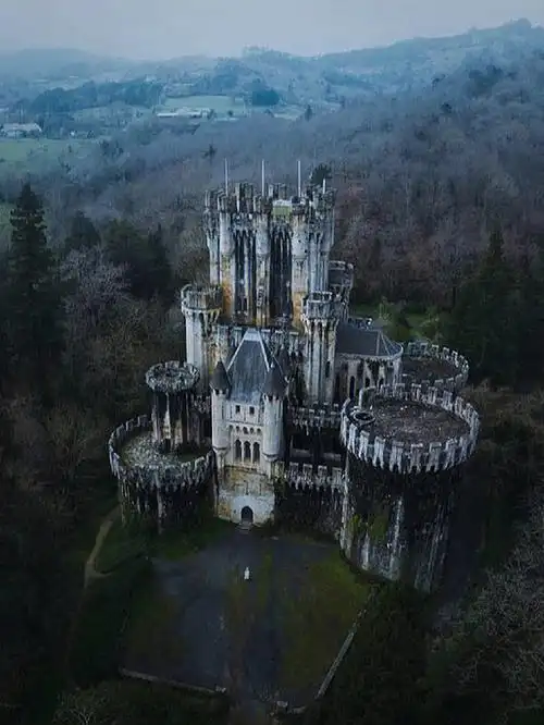 欧洲梦幻的隐世古堡沉淀着神秘的故事