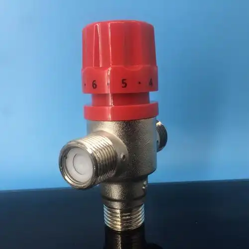 工厂批发dn15太阳能恒温阀自动恒温混水阀管道混水阀全铜温控阀