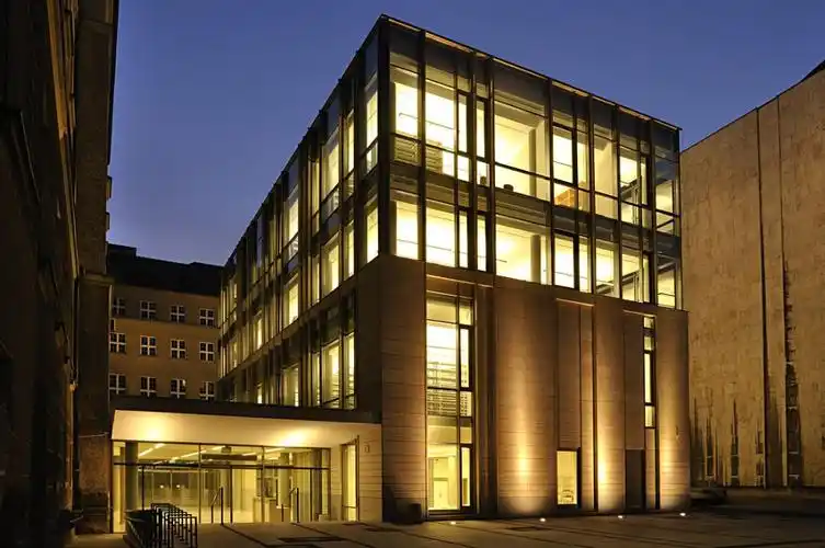 波兹南大学图书馆