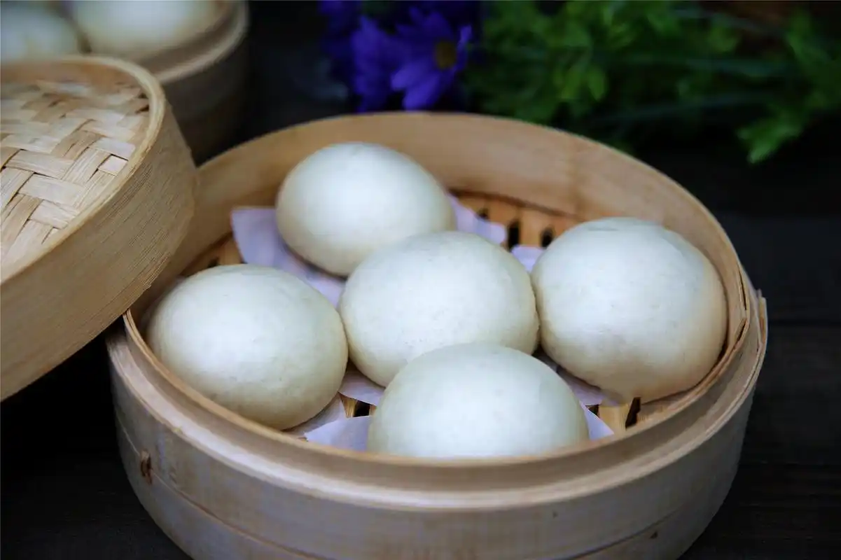 教你几个小技巧蒸出的馒头白白胖胖松软筋道越嚼越香超简单