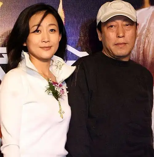 67倪炜个人资料(倪大红妻子照曝光,颜值才华与倪萍比起来,网友:一目