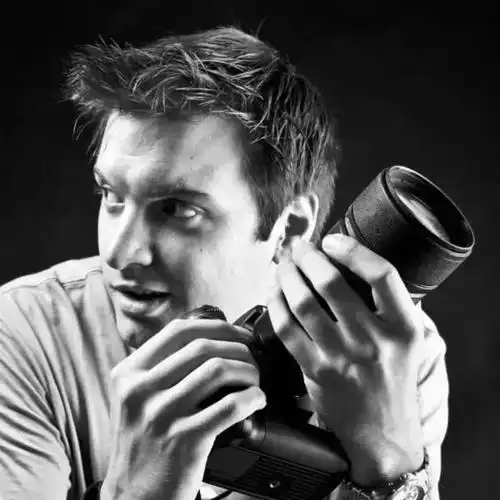 拿相机的男人最帅