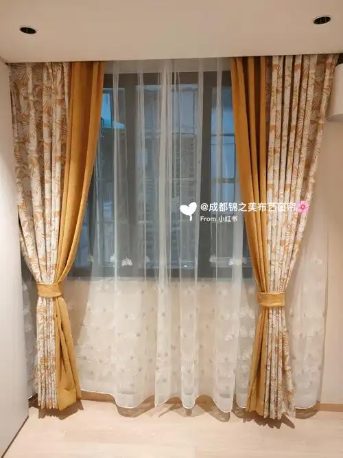 现代轻奢窗帘金色黄色加厚美式窗帘印花